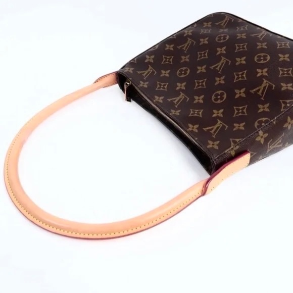 Louis Vuitton Monogram Looping MM - Picture 1 of 13